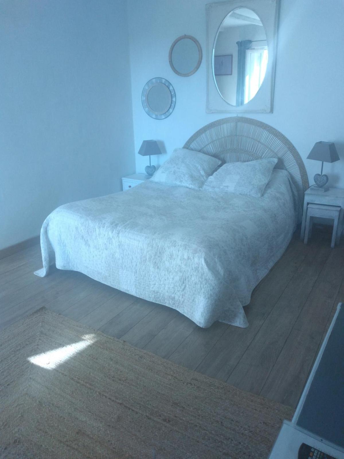 La Maison Bleue Брантом Экстерьер фото